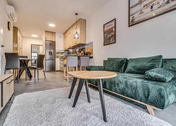 Rentplanet - Apartament Wyszynskiego