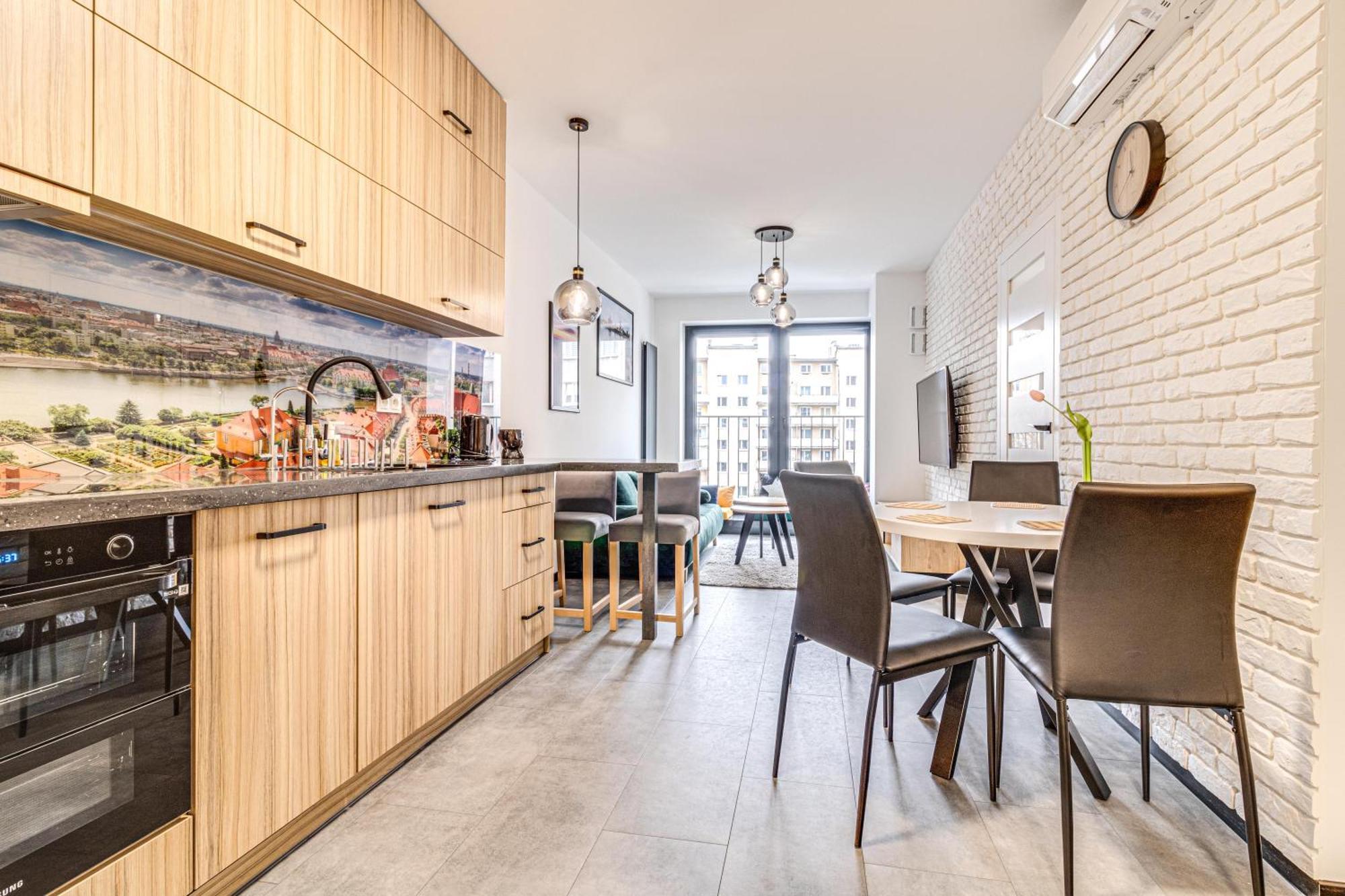 Rentplanet - Wyszynskiego Apartment Wroclaw